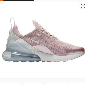 Nike Women's Air Max 270 Shoes